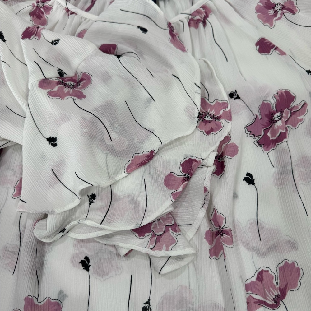 Chaps White Blouse with Pink Floral Pattern - Picture 3 of 4